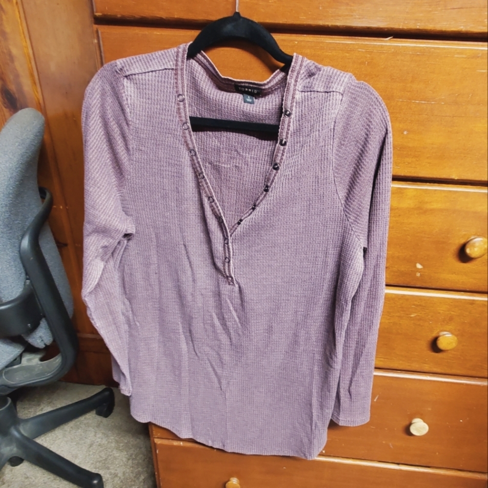 Torrid plus sz 1 (14/16) waffle knit Henley